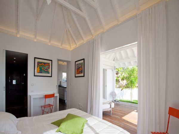St. Barts Home 985640