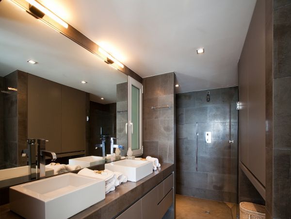 St. Barts Home 985640