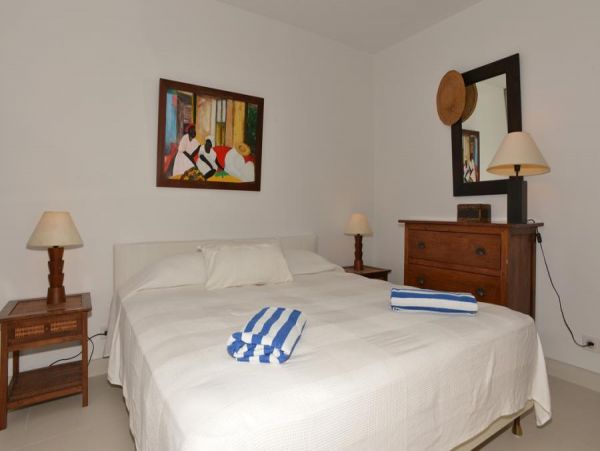 St. Barts Home 985641