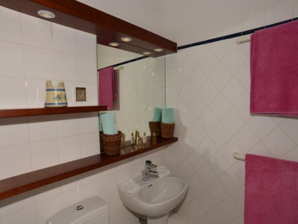 St. Barts Home 985641