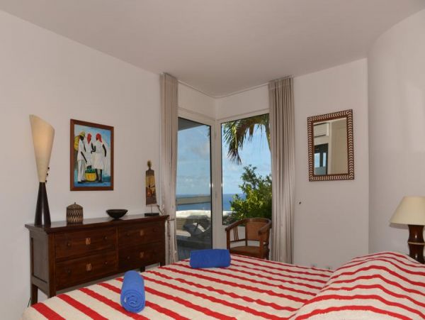 St. Barts Home 985641