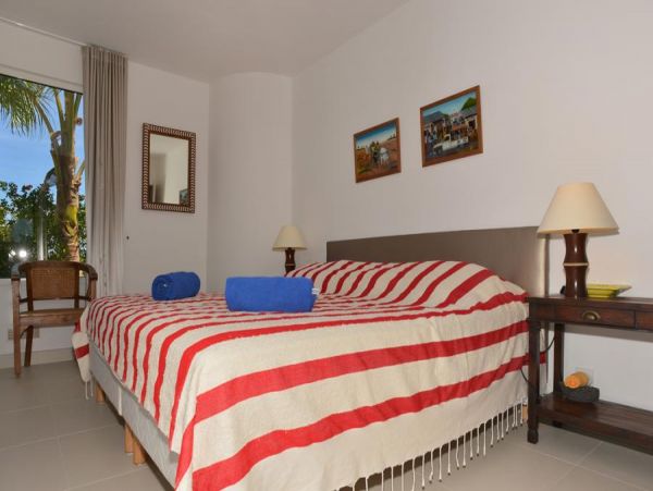 St. Barts Home 985641