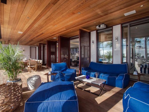 St. Barts Home 985642