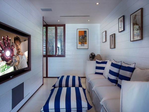 St. Barts Home 985642