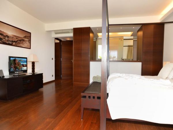 St. Barts Home 985643