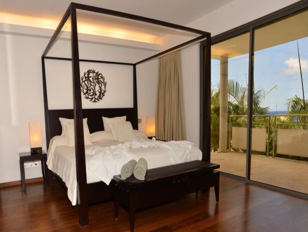 St. Barts Home 985643