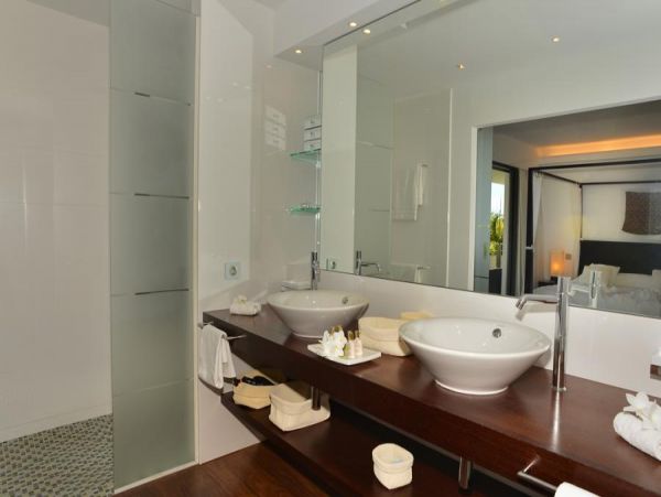 St. Barts Home 985643