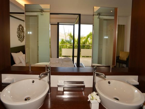 St. Barts Home 985643