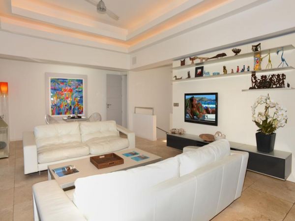 St. Barts Home 985643