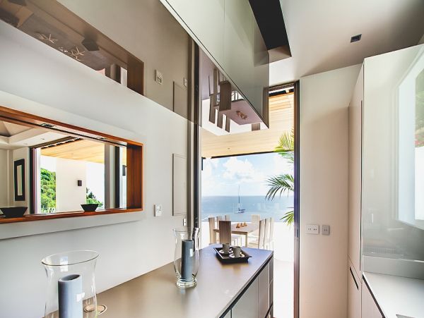 St. Barts Home 985645