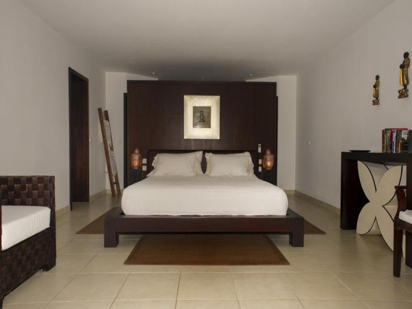 St. Barts Home 985646