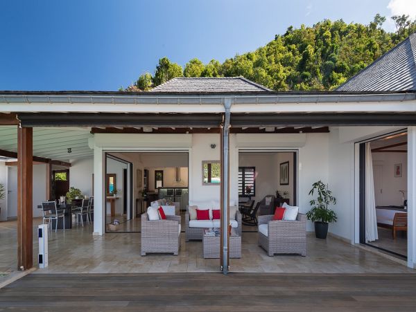 St. Barts Home 985647
