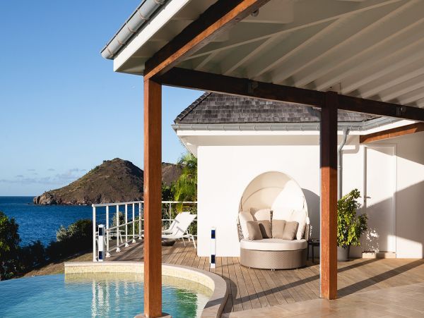 St. Barts Home 985647
