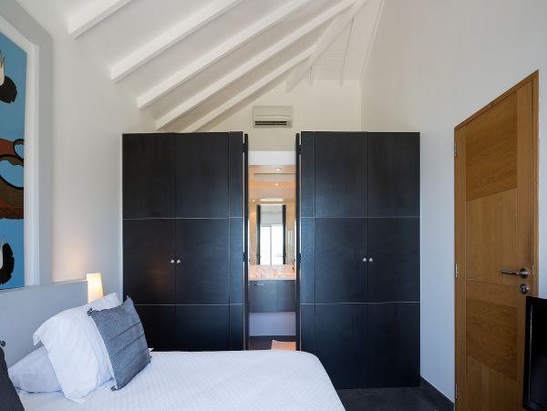 St. Barts Home 985648