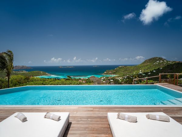 St. Barts Home 985649