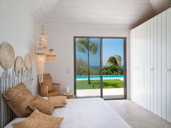 St. Barts Home 985649