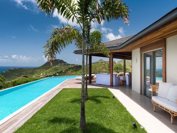 St. Barts Home 985649