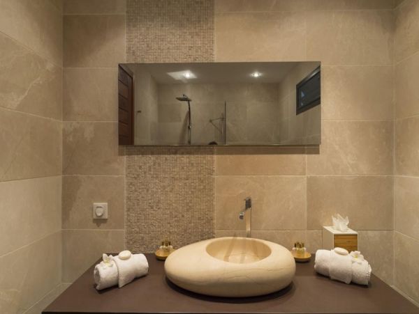 St. Barts Home 985650