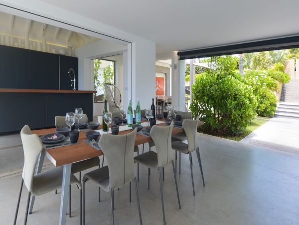 St. Barts Home 985652