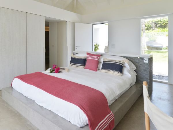St. Barts Home 985652