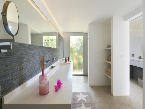 St. Barts Home 985652