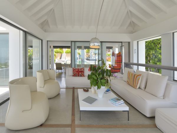 St. Barts Home 985652