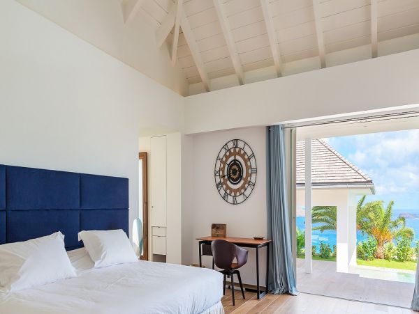 St. Barts Home 985654
