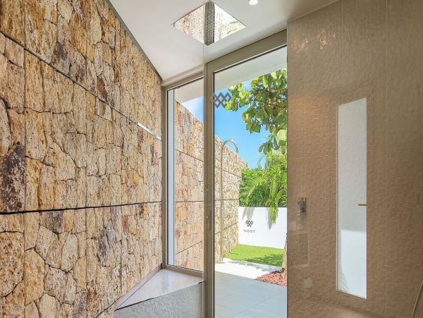 St. Barts Home 985654