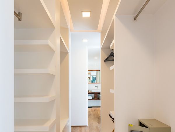 St. Barts Home 985654
