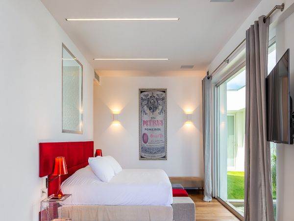 St. Barts Home 985654