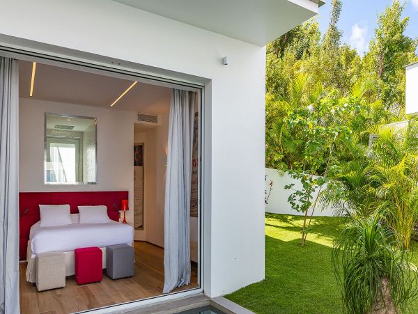 St. Barts Home 985654