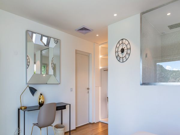 St. Barts Home 985654
