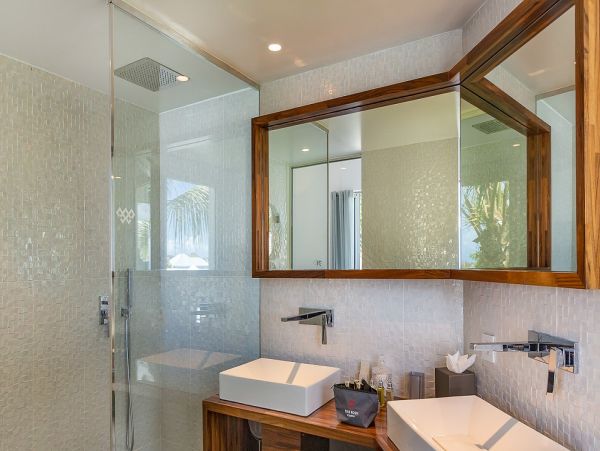 St. Barts Home 985654