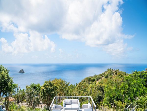 St. Barts Home 985655