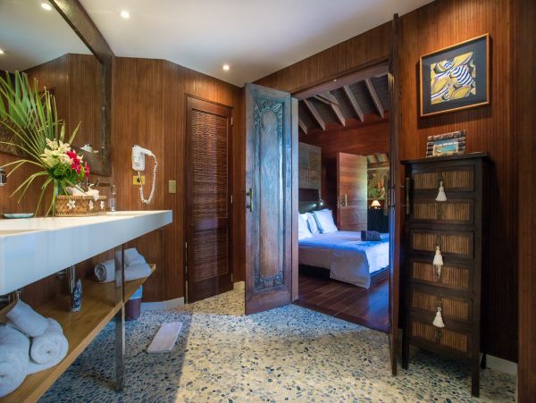 St. Barts Home 985656
