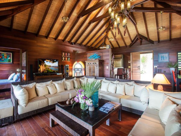 St. Barts Home 985656