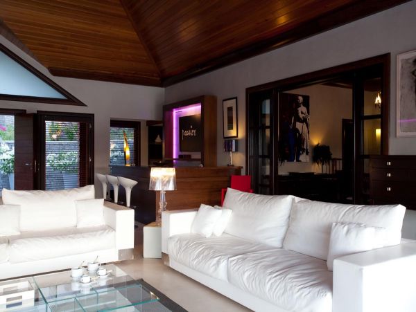 St. Barts Home 985657
