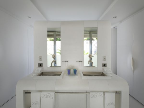 St. Barts Home 985658