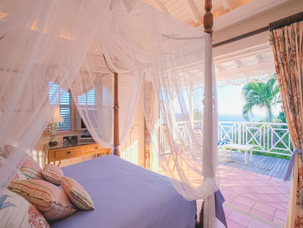 St. Barts Home 985661