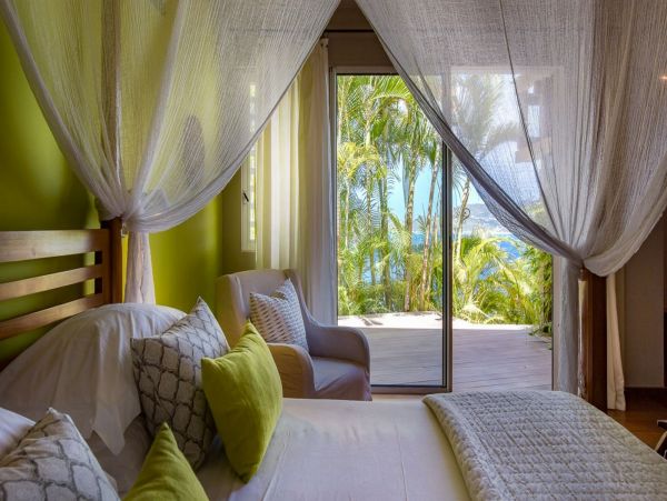 St. Barts Home 985663