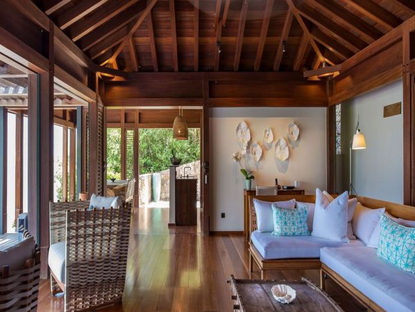 St. Barts Home 985663