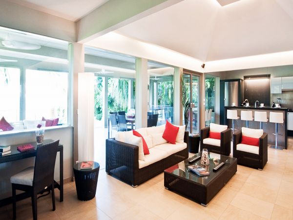 St. Barts Home 985664