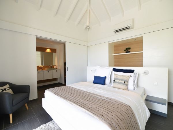 St. Barts Home 985665