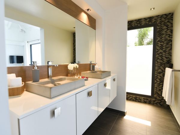 St. Barts Home 985665