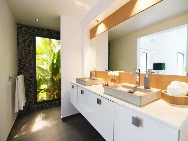 St. Barts Home 985665