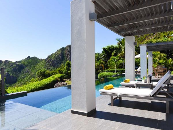 St. Barts Home 985665