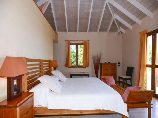 St. Barts Home 985666