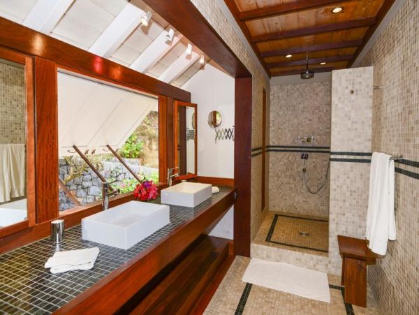 St. Barts Home 985666