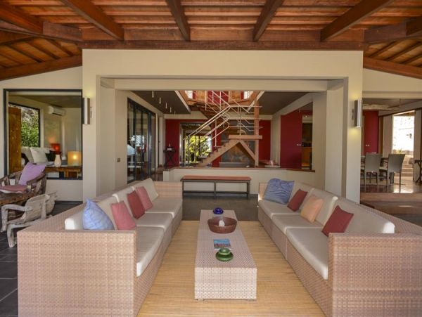 St. Barts Home 985666