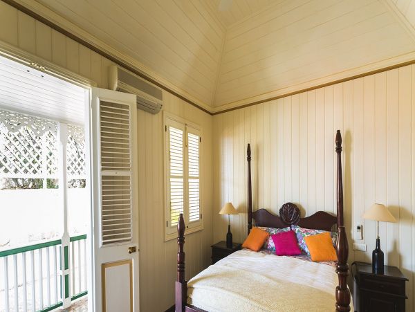 St. Barts Home 985667